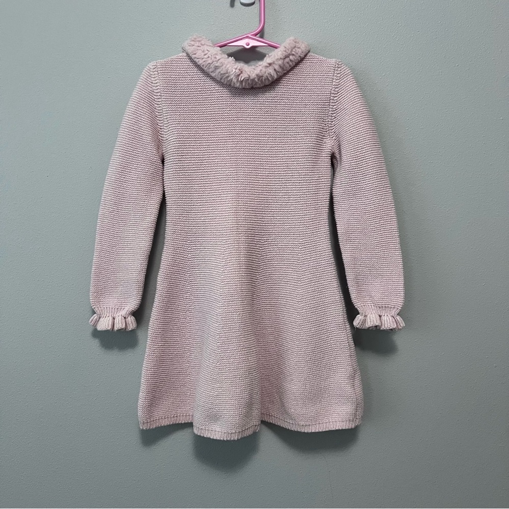 Tahari Pale Pink Knit Dress W/Faux Fur Collar Size 4